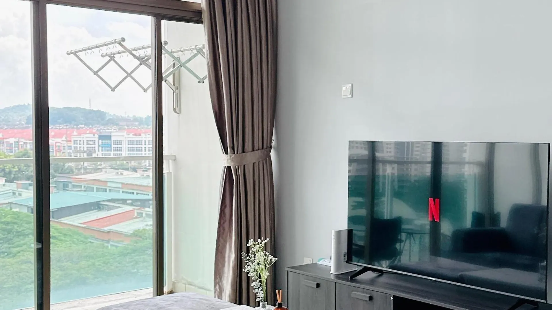 30 - Superb Lake View Chill & Relax At Mount Austin Johor Bahru